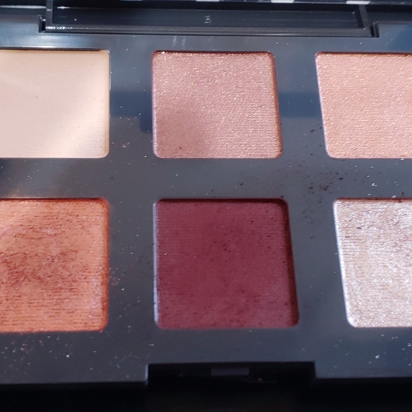 Makeup/eyeshadow - Picture 4 of 5